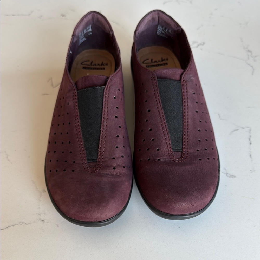 Clarks Purple Flats Slip-On Loafers - Picture 8 of 8